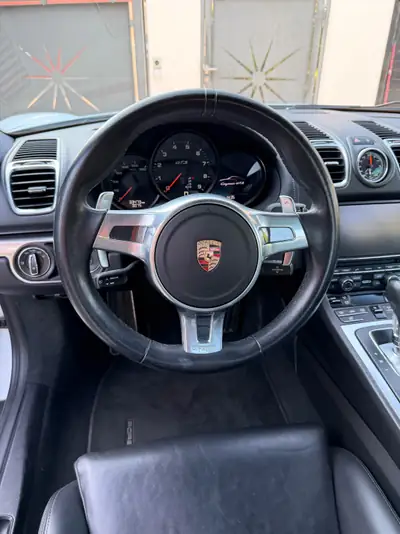 Porsche 718 Boxster GTS — Le coupé-cabriolet sportif au moteur V6 atmosphérique 340 ch — Innenraum