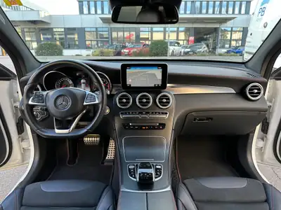 Mercedes-Benz GLC 43 AMG — SUV haute performance, entretien récent, 200 000 km — tableau de bord
