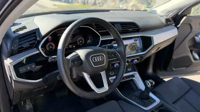 Audi Q3 Sportback 45 TFSI quattro — SUV coupé sportif, 35'000 km seulement — Miniatura 7