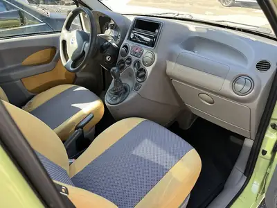 Fiat Panda 1.2 Climbing 4x4 — L'authentique citadine tout-terrain, toit ouvrant inclus — Armaturenbrett
