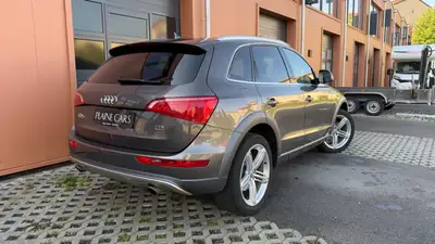 Audi Q5 3.2 FSI Quattro 2012 — SUV premium tout-terrain, équipement haut de gamme — Miniature 7