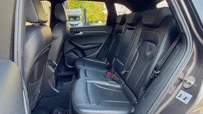 Audi Q5 3.2 FSI Quattro 2012 — SUV premium tout-terrain, équipement haut de gamme — Miniature 24