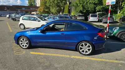 Mercedes-Benz C 180 Coupé — Élégance sportive et motorisation Kompressor — exterior view