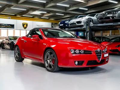 Alfa Romeo Spider 1.8 TBi — Cabriolet sportif rouge, état impeccable, 12'900 km — Detail