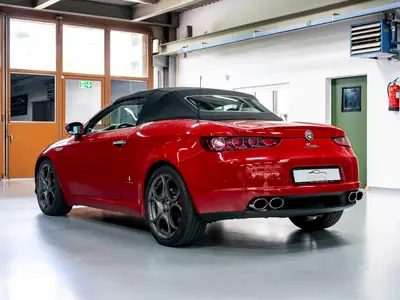 Alfa Romeo Spider 1.8 TBi — Cabriolet sportif rouge, état impeccable, 12'900 km — Miniatur 13
