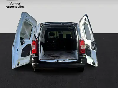 Peugeot Partner 1.6i Urban — Utilitaire compact fiable, expert récent — Miniature 10