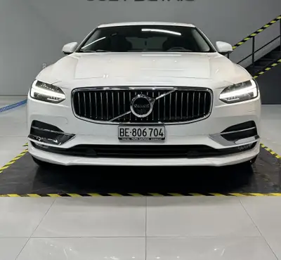 Volvo S90 2.0 T6 Inscription AWD — Berline premium Polestar, services inclus — côté