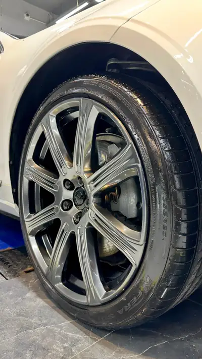 Volvo S90 2.0 T6 Inscription AWD — Berline premium Polestar, services inclus — Miniature 7