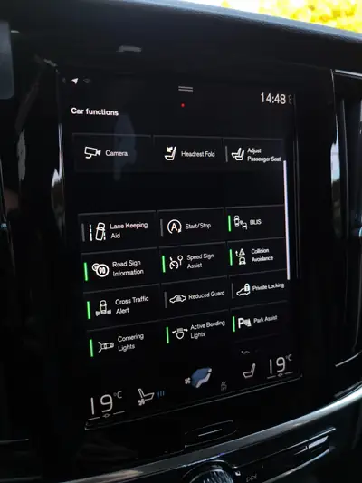 Volvo S90 2.0 T6 Inscription AWD — Berline premium Polestar, services inclus — Miniature 11