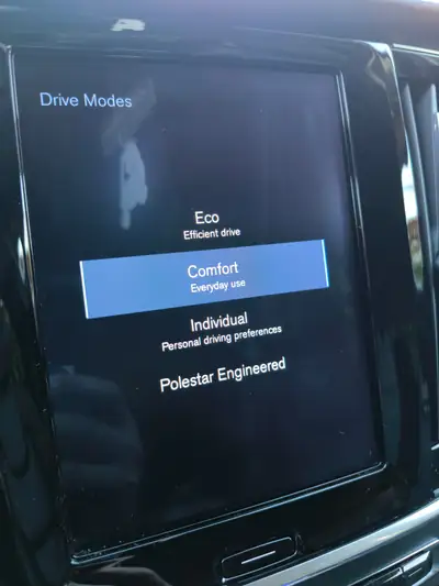 Volvo S90 2.0 T6 Inscription AWD — Berline premium Polestar, services inclus — Miniature 15