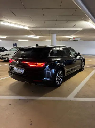 Renault Talisman Grandtour 2.0 dCi 160 ch — Break élégant, entretien impeccable — vista posteriore