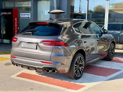 Maserati Grecale 2.0 MHEV GT — SUV hybride premium, 73'800 km, toit panoramique — dashboard