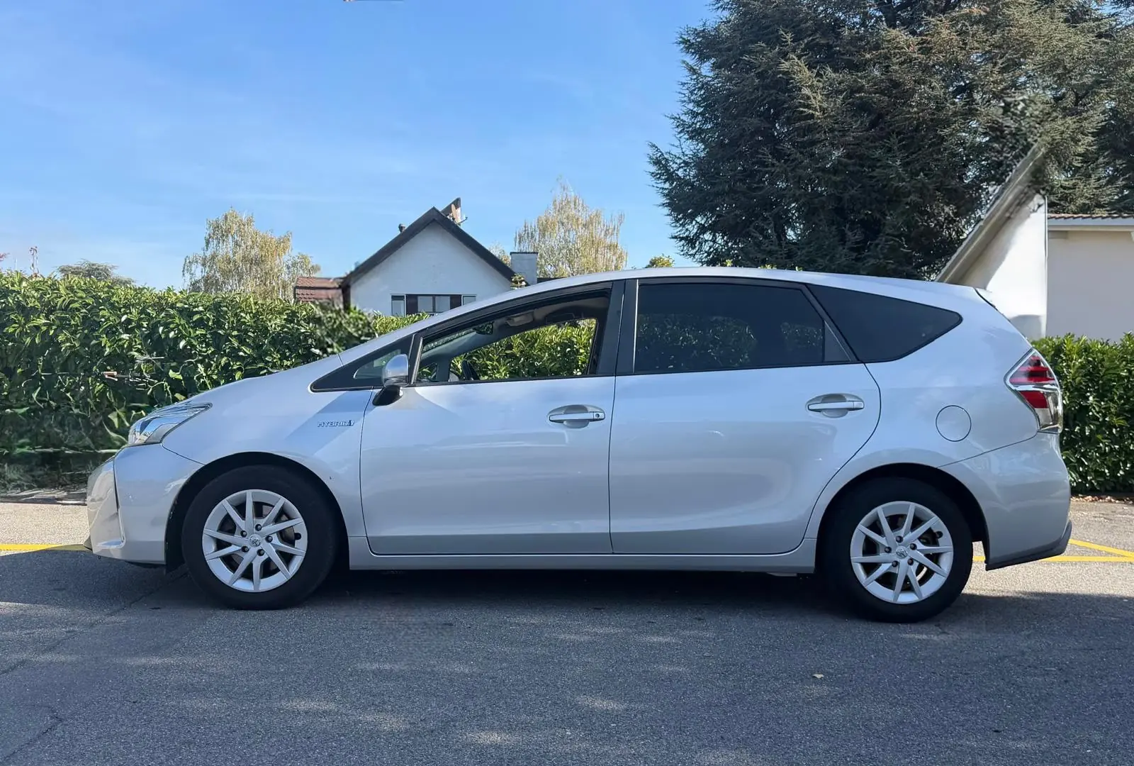 Toyota Prius Plus 2018 occasion Saint-Sulpice — 3