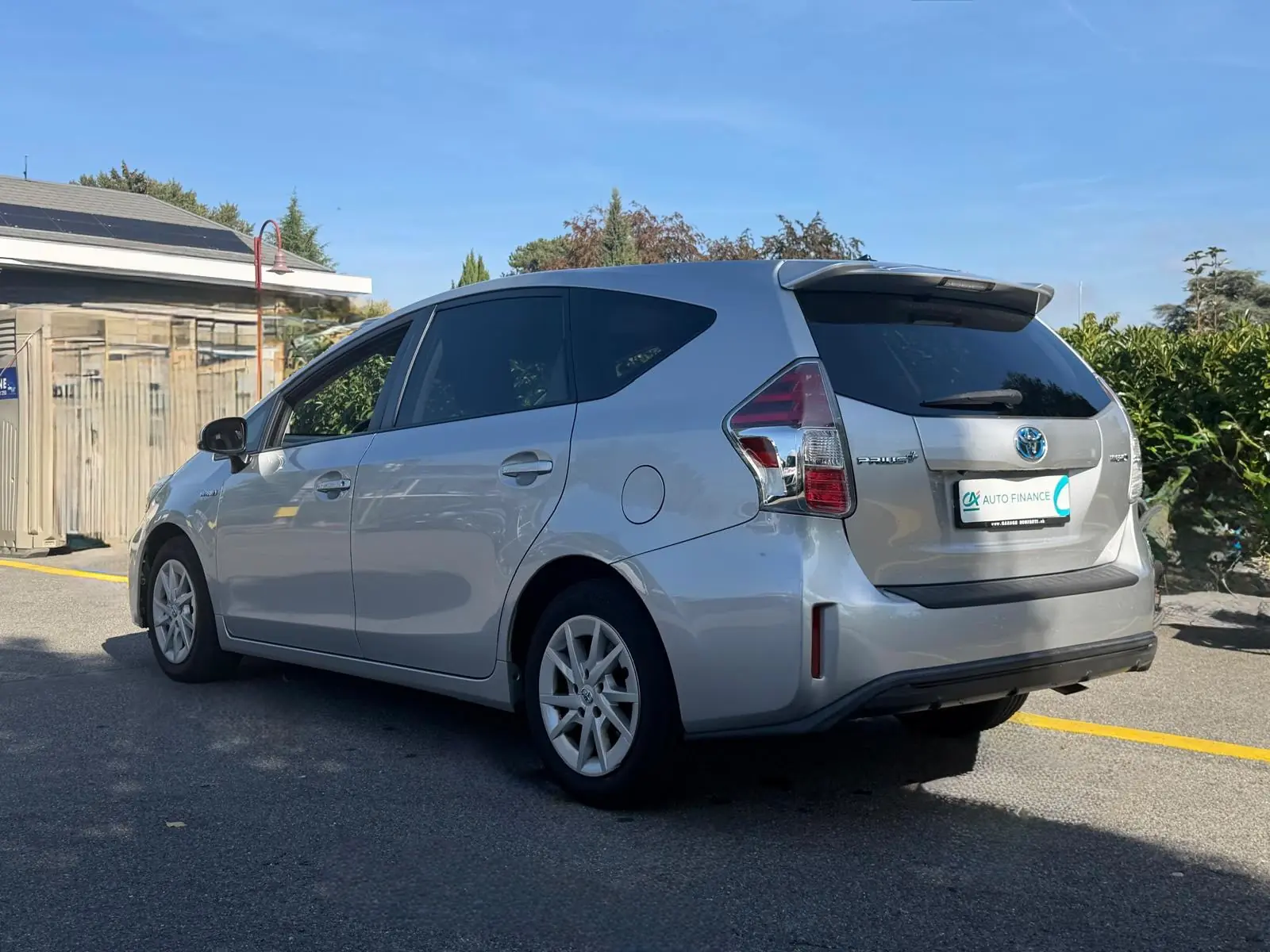 Toyota Prius Plus 2018 occasion Saint-Sulpice — 4