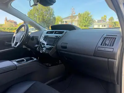 Toyota Prius+ 1.8 VVT-i HSD Premium — Monospace hybride 7 places, 156'000 km — Miniature 11
