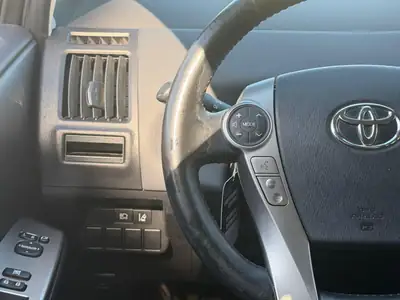 Toyota Prius+ 1.8 VVT-i HSD Premium — Monospace hybride 7 places, 156'000 km — Miniature 13