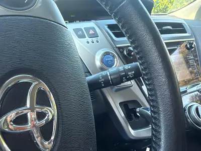 Toyota Prius+ 1.8 VVT-i HSD Premium — Monospace hybride 7 places, 156'000 km — Miniature 16