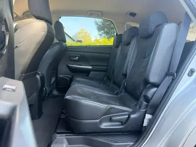 Toyota Prius+ 1.8 VVT-i HSD Premium — Monospace hybride 7 places, 156'000 km — Miniature 19