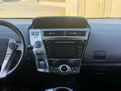 Toyota Prius+ 1.8 VVT-i HSD Premium — Monospace hybride 7 places, 156'000 km — Miniature 29
