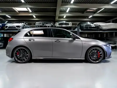 Mercedes-Benz A 35 AMG 4Matic — Sportive compacte 306 ch, full options — tableau de bord