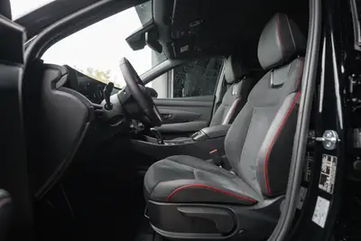 Hyundai Tucson 1.6 TGDI 48V N-Line — SUV compact hybride léger, quasi neuf — Miniatur 10