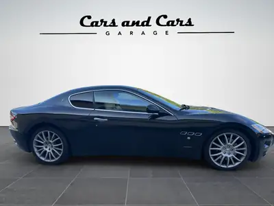 Maserati GranTurismo S Automatica 2010 — Coupé sport italien affûté, 82'000 km — interior