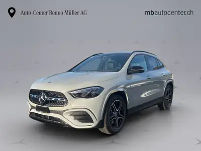 Mercedes-Benz GLA 250 AMG Line 4MATIC — SUV compact hybride mild, très faible kilométrage 2025 — side view