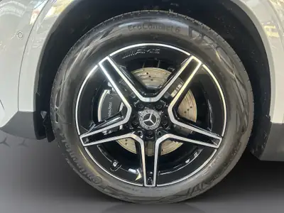Mercedes-Benz GLA 250 AMG Line 4MATIC — SUV compact hybride mild, très faible kilométrage 2025 — Thumbnail 22
