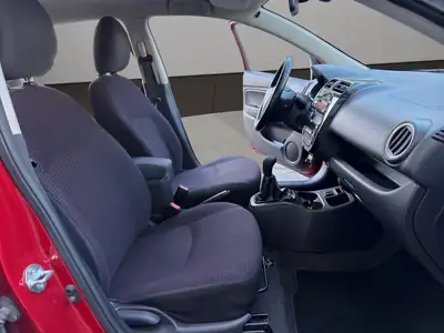 Mitsubishi Space Star 1.2 Intense — Citadine compacte fiable, entretien suivi — Thumbnail 17