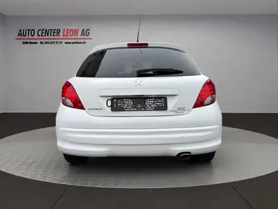 Peugeot 207 1.6 16V Sport Automatic — Citadine fiable, boîte auto, 152'100 km — dashboard