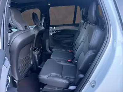 Volvo XC90 2.0 T8 TE Ultra Dark eAWD — SUV hybride rechargeable 7 places, quasi neuf — Thumbnail 16