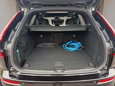 Volvo XC60 2.0 T8 TE Black Edition — Hybride rechargeable haute performance, quasi neuf — Thumbnail 20
