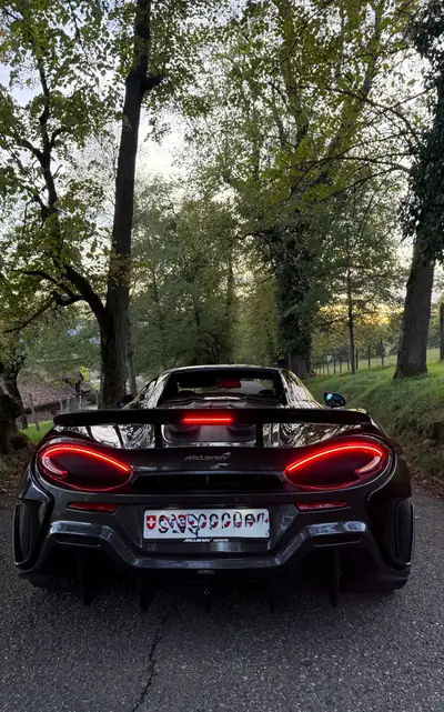 McLaren 600LT Spider — Cabriolet ultra-performant, seulement 24'000 km — dashboard
