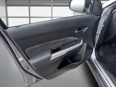 Suzuki Vitara 1.6 S.Cellano Top Automatic — SUV compact fiable, entretien à jour — Miniatura 10