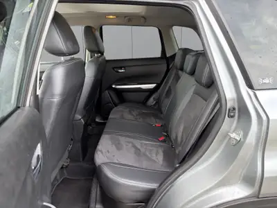 Suzuki Vitara 1.6 S.Cellano Top Automatic — SUV compact fiable, entretien à jour — Miniatura 13