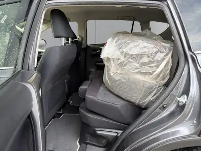 Toyota RAV-4 2.5 HSD Sol e-CVT — SUV hybride fiable, entretien complet — Miniatura 12