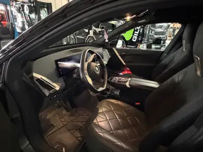 BMW iX xDrive50 — SUV électrique premium 523 ch, kilométrage modéré — détail