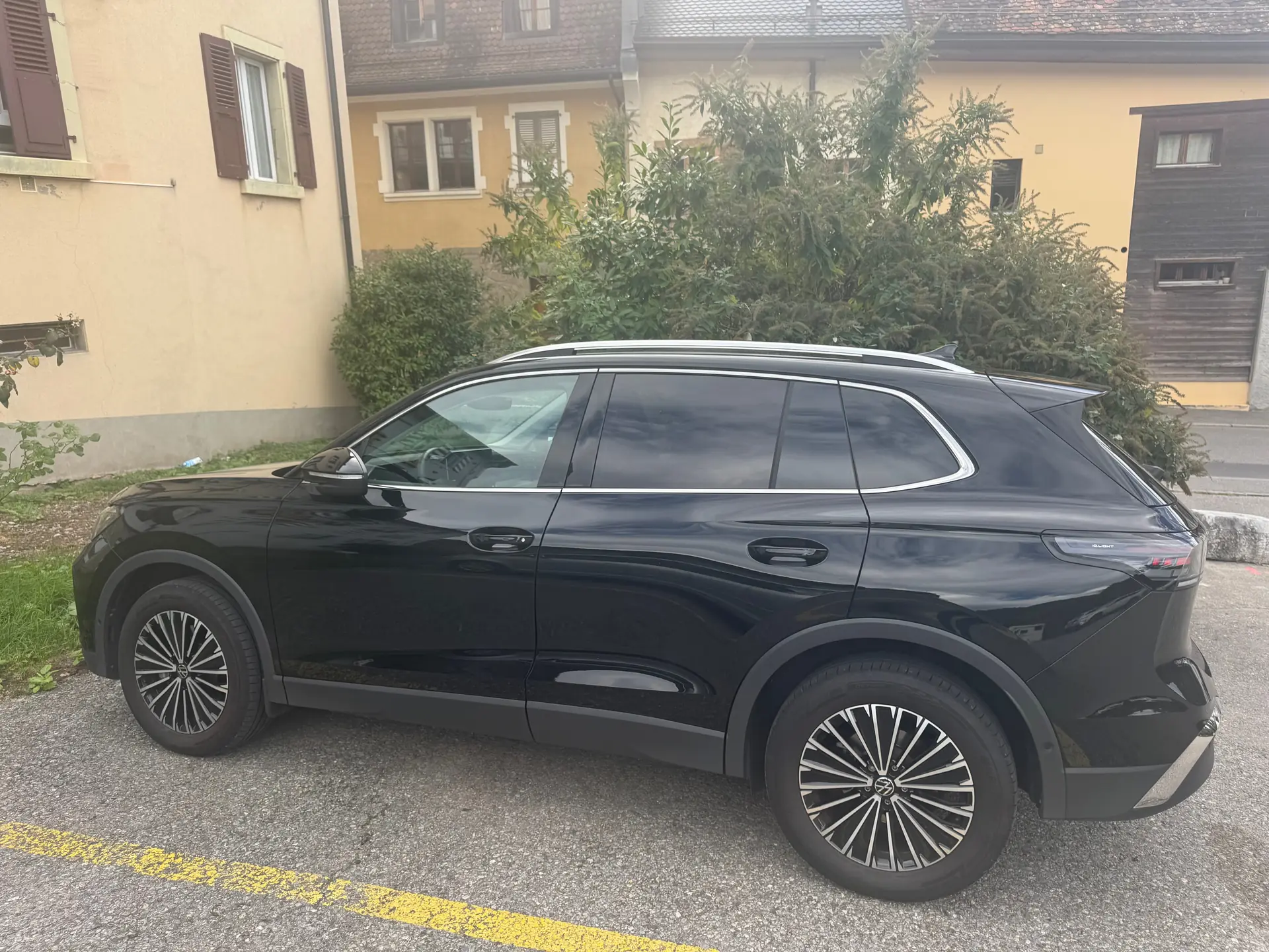 VW Tiguan 2025 — SUV Diesel Automatique, 38'000 km seulement