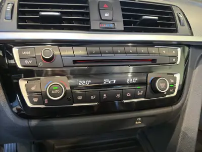 BMW 440i Cabriolet xDrive M Sport — Décapotable sportive, moteur 6-cyl 326 ch, état impeccable — Miniatur 21