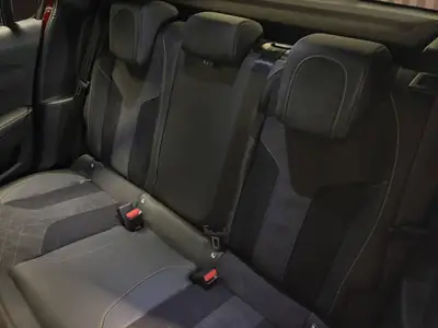 Peugeot 208 1.2 PureTech GT Pack — Citadine sportive, boîte auto, 9400 km seulement — Miniature 8