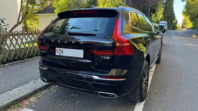 Volvo XC60 2.0 T5 Inscription AWD — SUV premium robuste, 100 600 km — side view