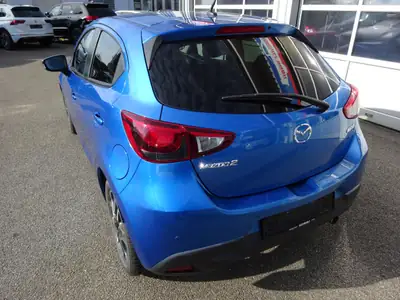 Mazda 2 1.5i Skyactiv-G Ambition — Citadine économe et bien équipée, 59'000 km — side view