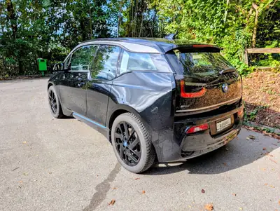 BMW i3 94 Ah avec REX — Électrique urbain premium, 56 000 km, première main — intérieur