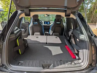 BMW i3 94 Ah avec REX — Électrique urbain premium, 56 000 km, première main — Miniature 7