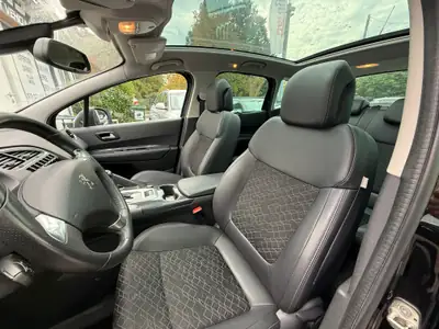 Peugeot 3008 1.6 T Allure — SUV urbain robuste, entretien Peugeot complet — Miniature 11