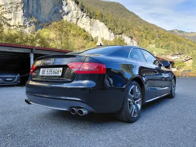 Audi S5 4.2 V8 FSI Quattro — Coupé sportif de prestige, 353 ch dynamiques — Seitenansicht