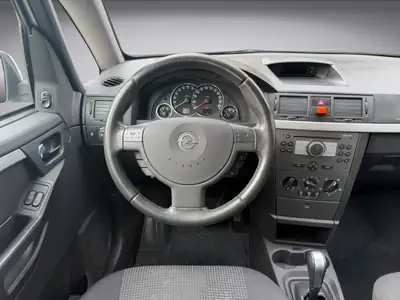 Opel Meriva 1.6i-16 TP Edition Easytronic — Minivan pratique, transmission automatisée, 100'000 km — Miniatura 8