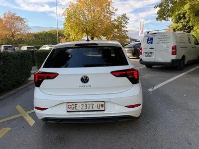 VW Polo 1.0 TSI Life 2023 — Citadine économe, première main, garantie 12 mois — tableau de bord