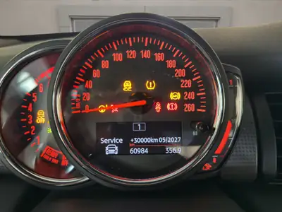 MINI Cooper 3 portes 2018 — Design iconique, faible kilométrage, Pack Pepper — Thumbnail 10