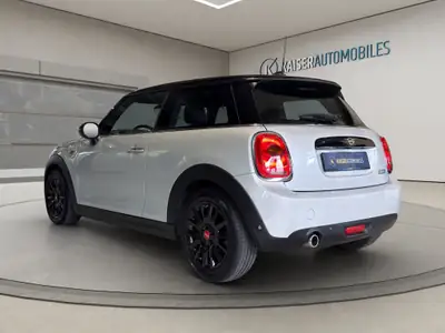 MINI Cooper 3 portes 2018 — Design iconique, faible kilométrage, Pack Pepper — Thumbnail 17